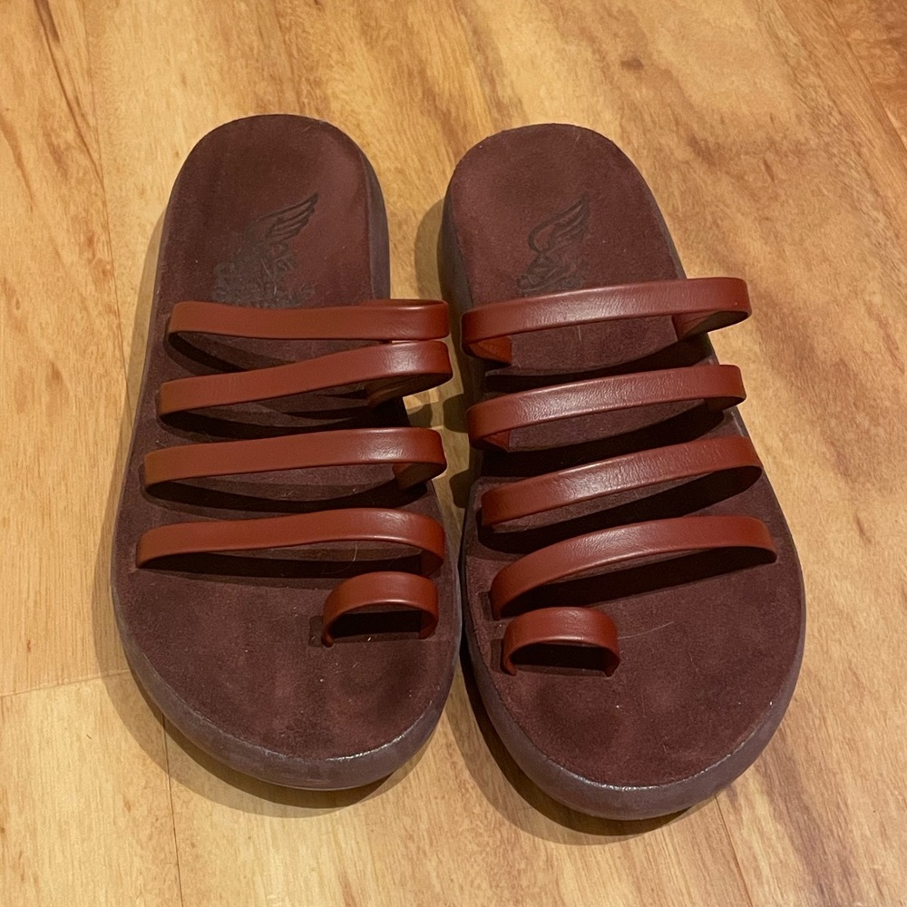 ancient greek sandals, great support, like new